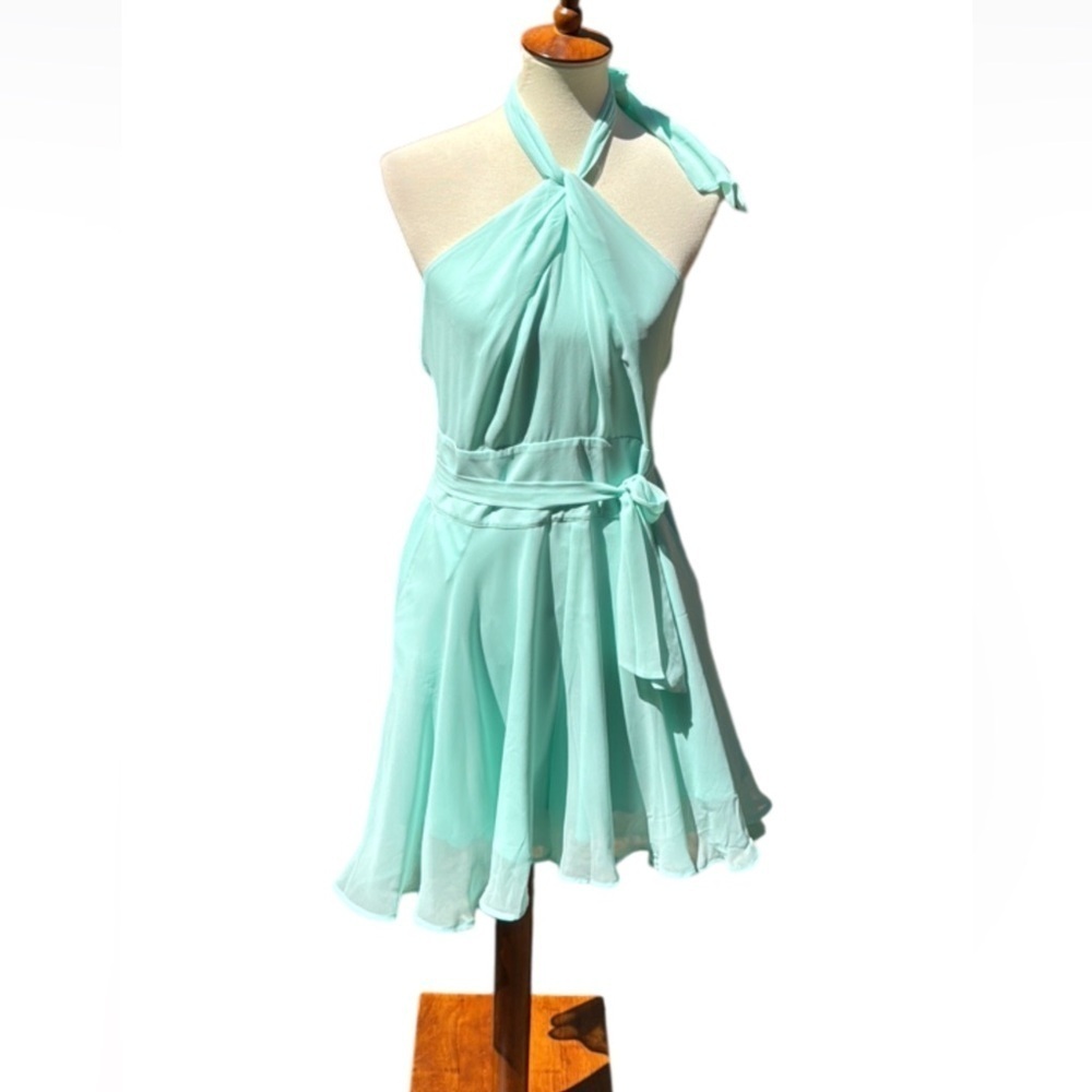Marciano by Guess Femme Petale romper Mint color Size Large